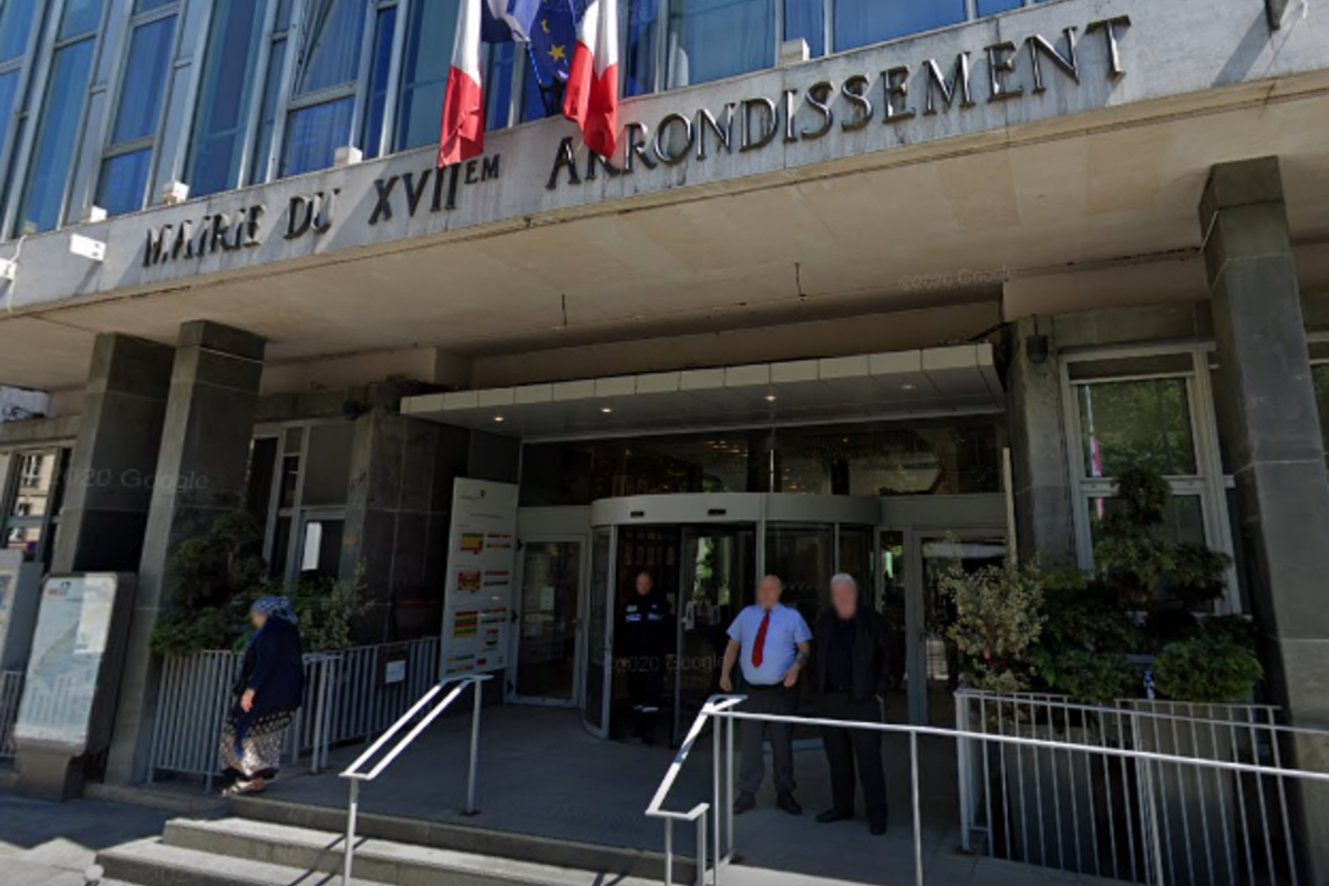 Le CASVP se situe dans la Mairie.