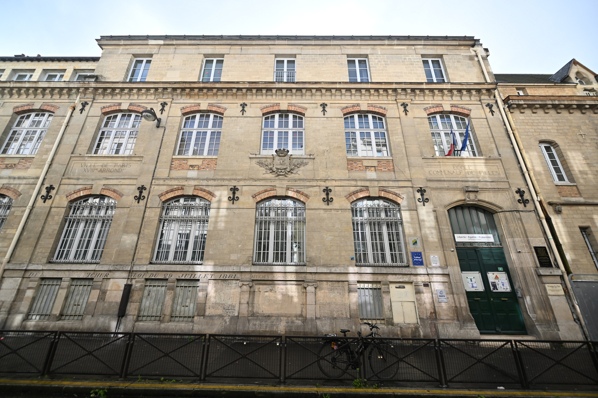 Collège Yvonne Le Tac 18e