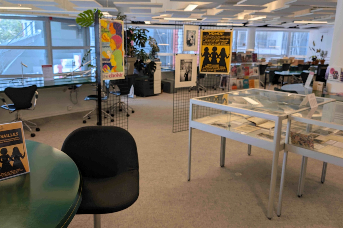 Bibliothèque Marguerite Durand : l'espace de travail.