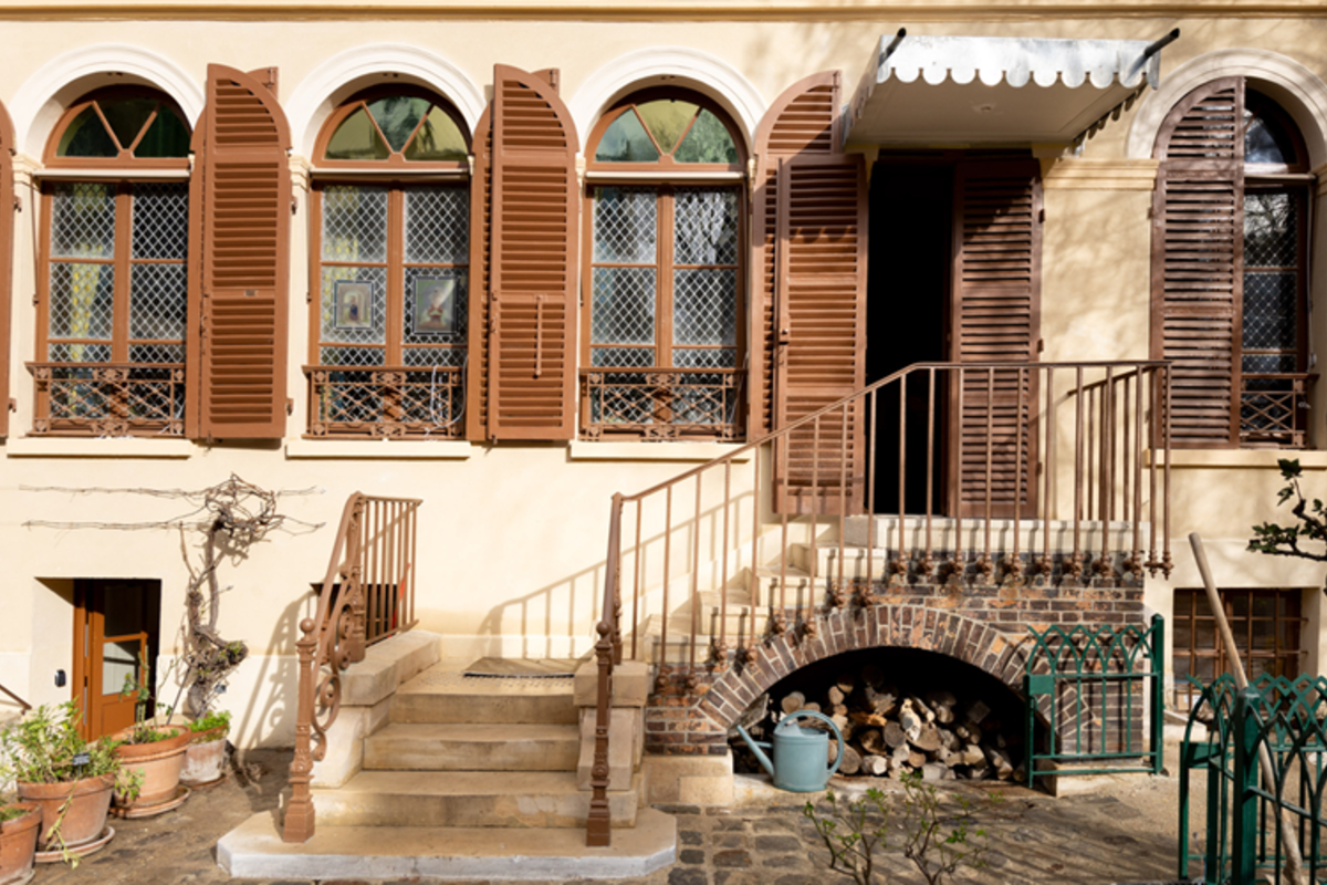 Visuel du musée façade et cour 