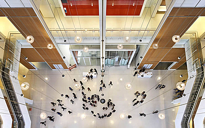 Salle des Pas Perdus du Palais de Justice aux Batignolles