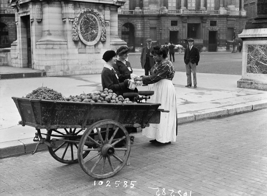 Le Role Des Femmes Pendant La Premiere Guerre Ville De Paris