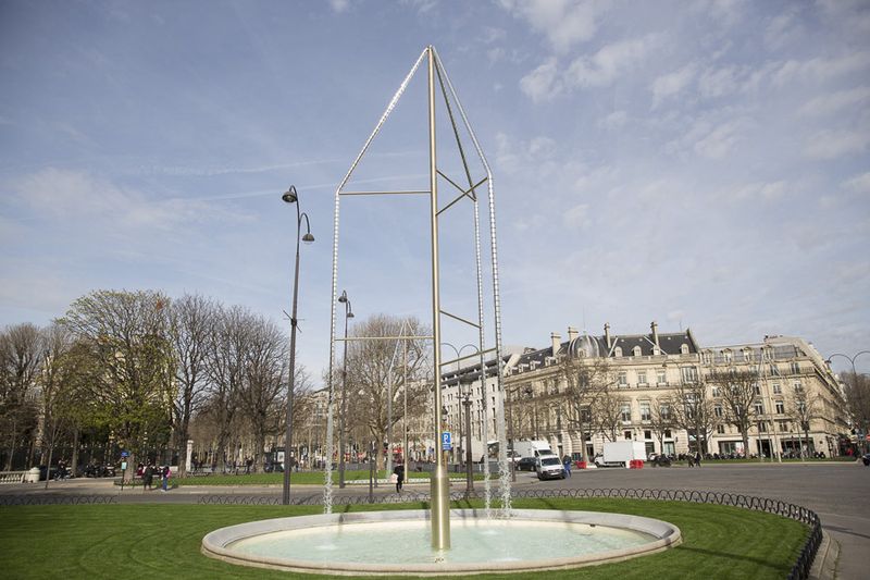 Les nouvelles fontaines des Champs-Élysées - Ville de Paris