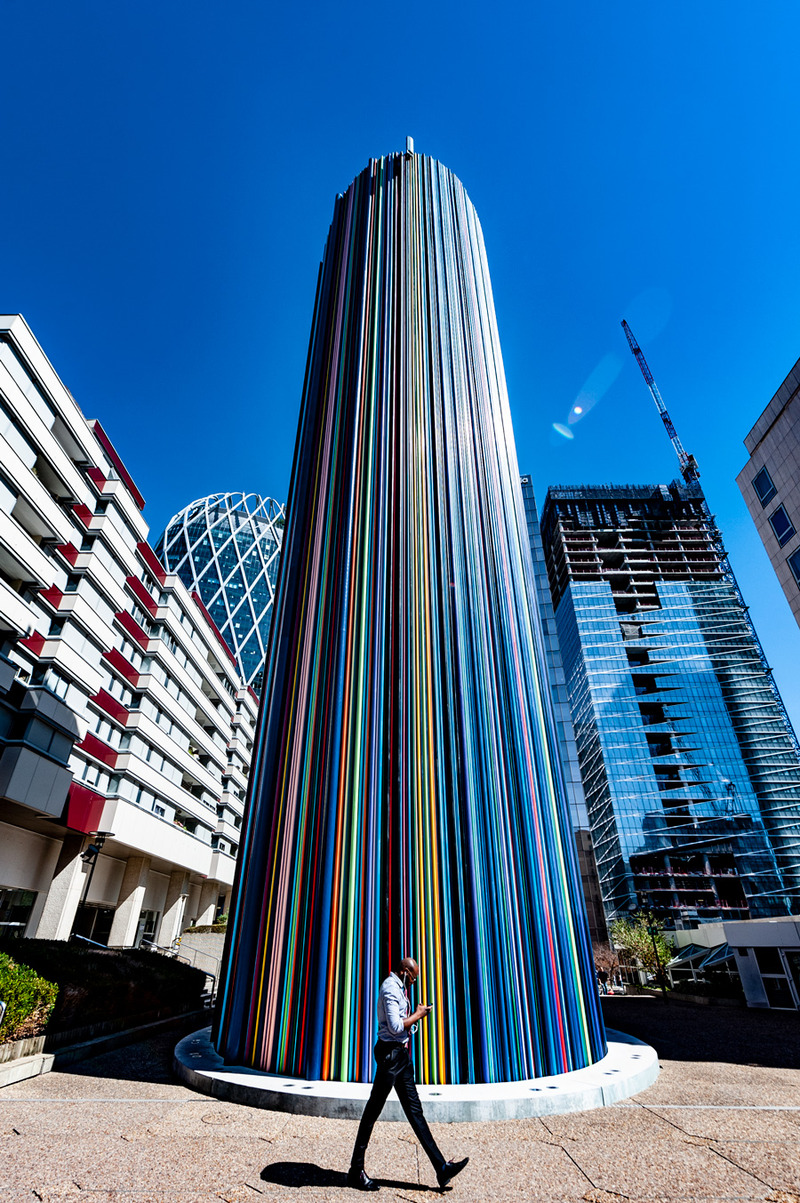 Le Moretti, plastique renforcé, fibre de verre  de 30 mètres de haut de Raymond Moretti