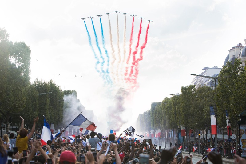 Descente des Champs-Elysées des champions du monde