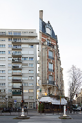 Angle de l'avenue Ledru-Rollin et rue de Charonne, Paris 11e
