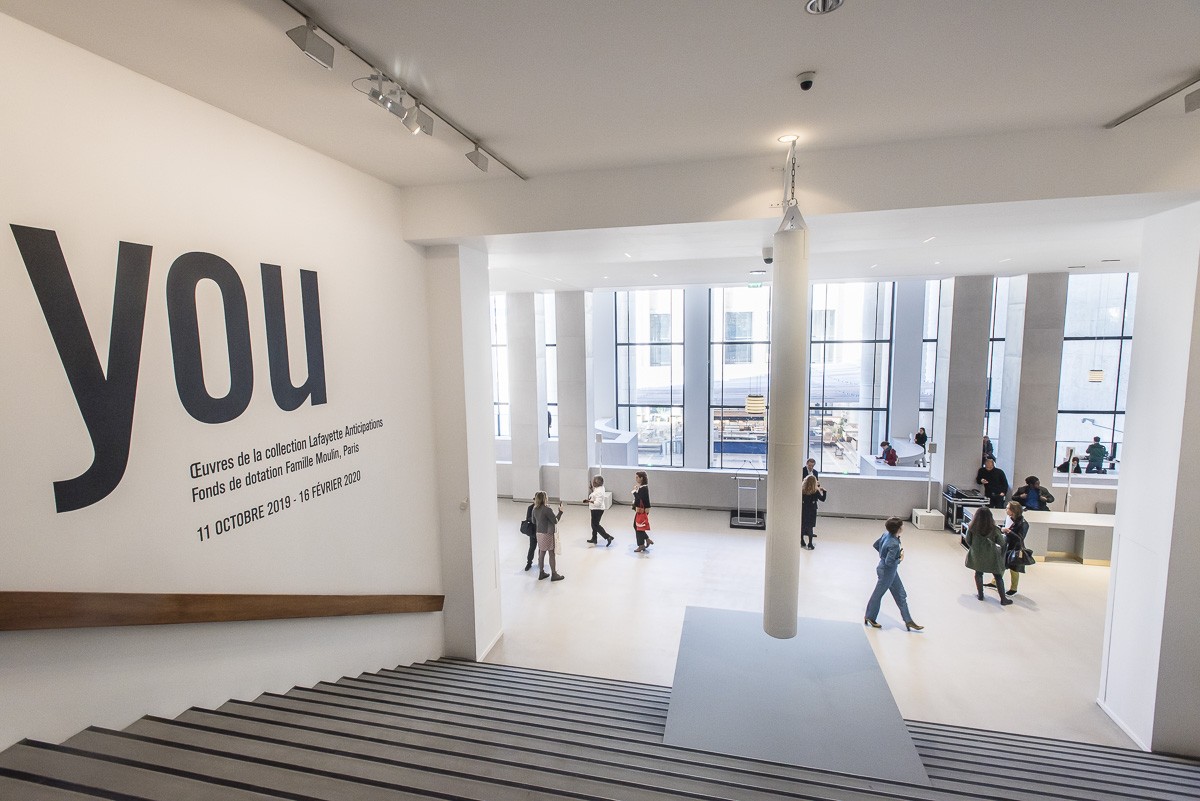 L'exposition You présente une sélection d'une cinquantaine d’œuvres d'artistes contemporains choisies parmi la collection Lafayette Anticipations.