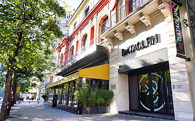 Façade du Bataclan depuis la rue