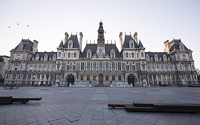 L'hôtel de Ville de Paris et son parvis