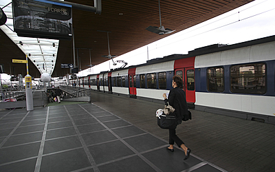 Quai de la gare de rer la plaine stade de France