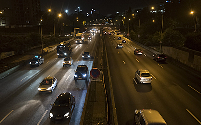 Circulation sur le périphérique de nuit