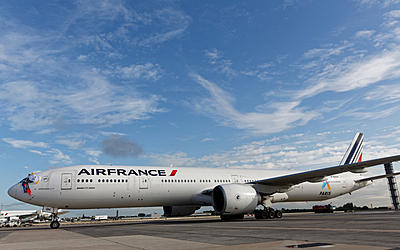 Arrivée d'un avion à l'Aéroport Roissy-Charles de Gaulle