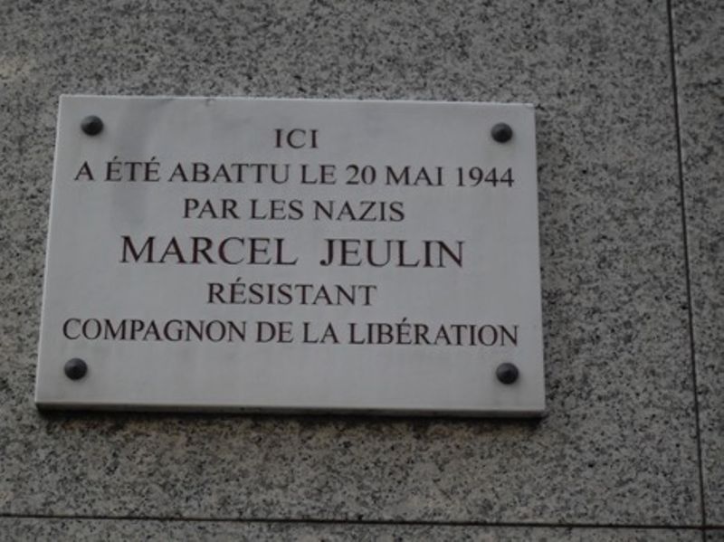 Plaque en hommage au Compagnon de la Libération Marcel Jeulin, abattu par les nazis à son domicile le 20 mai 1944, située 89/93, avenue du Général Michel-Bizot