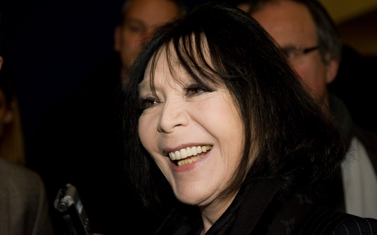 Juliette Gréco lors de l'inauguration de l' exposition " Paris en chansons" à la galerie des bibliothèques de la Ville de Paris