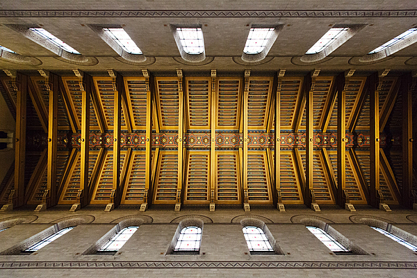 Église Saint-Pierre de Montrouge (XIVᵉ arrondissement), charpente en bois, XIXᵉ siècle.