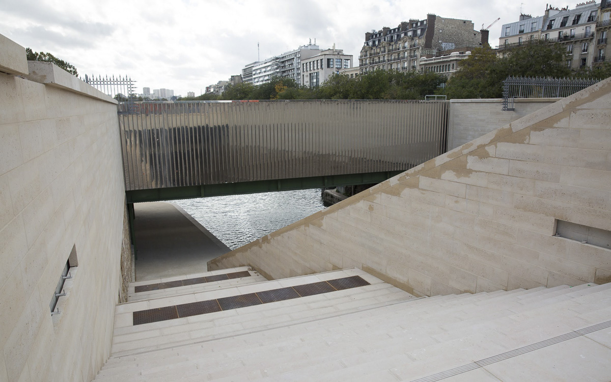 Chantier de l'escalier vers le port de l'Arsenal à Bastille