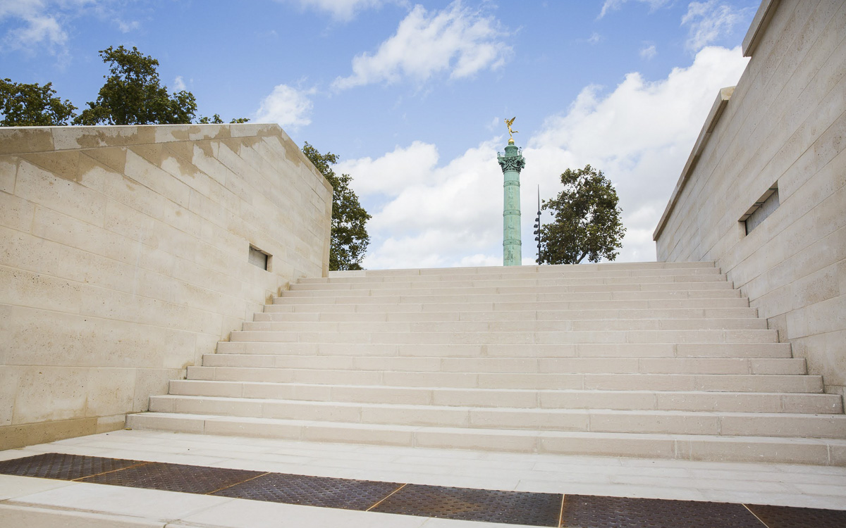 Chantier de l'escalier vers le port de l'Arsenal à Bastille
