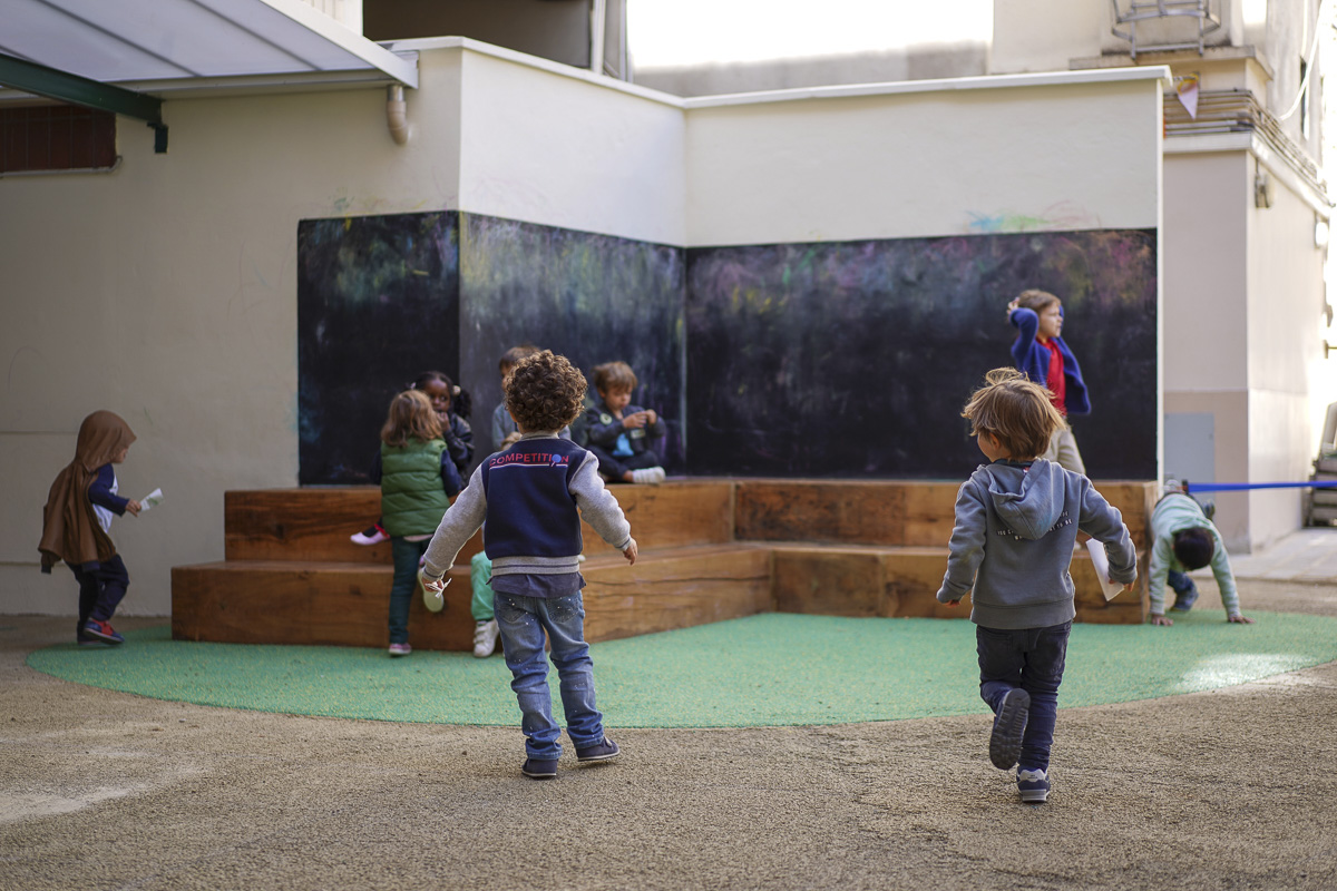Cour oasis à l'école Colonel Moll