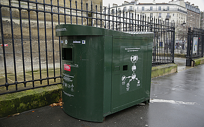 Conteneurs à textiles