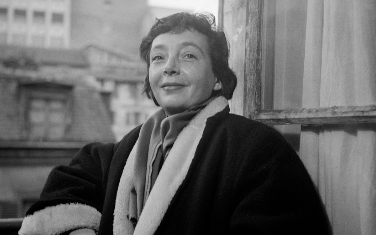 Marguerite Duras (1914-1996), femme de lettres française. Paris, 1955.
