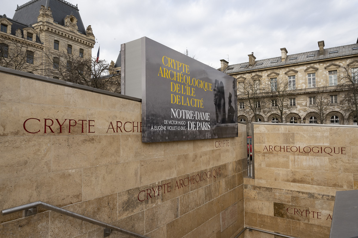 La crypte archéologique de l'île de la cité.