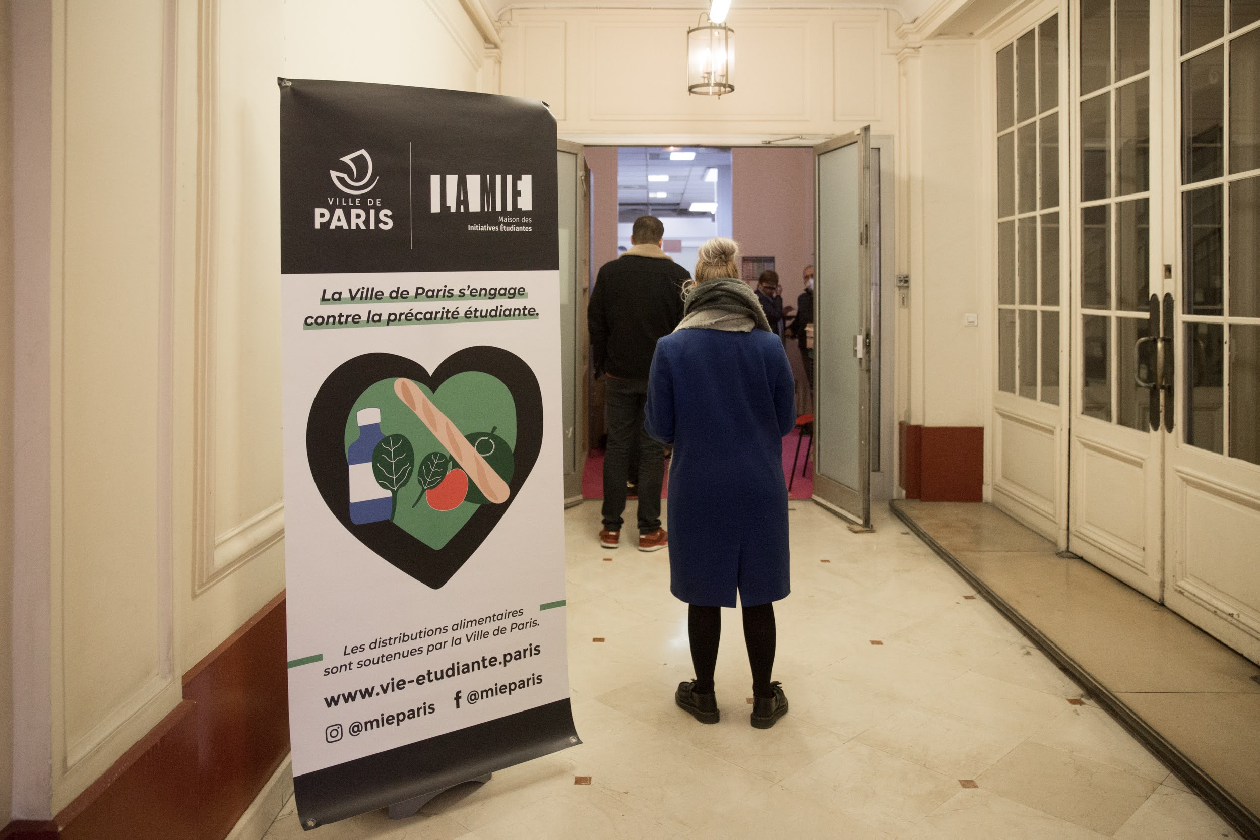 Nueva distribución de alimentos para estudiantes y mayores de 64 años, a cargo del MIE y restos du coeur, 9
