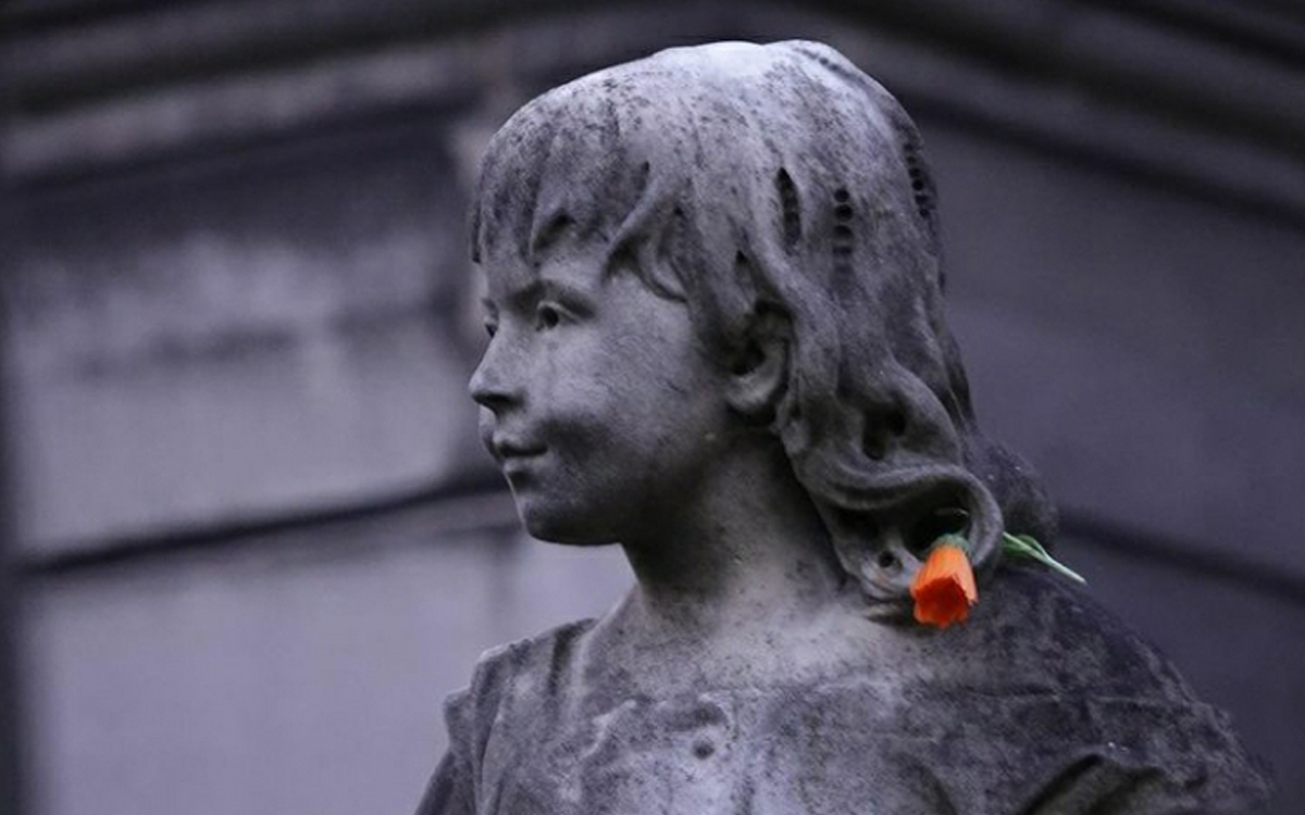 Cimetière du Père-Lachaise : le deuil périnatal - Ville de Paris