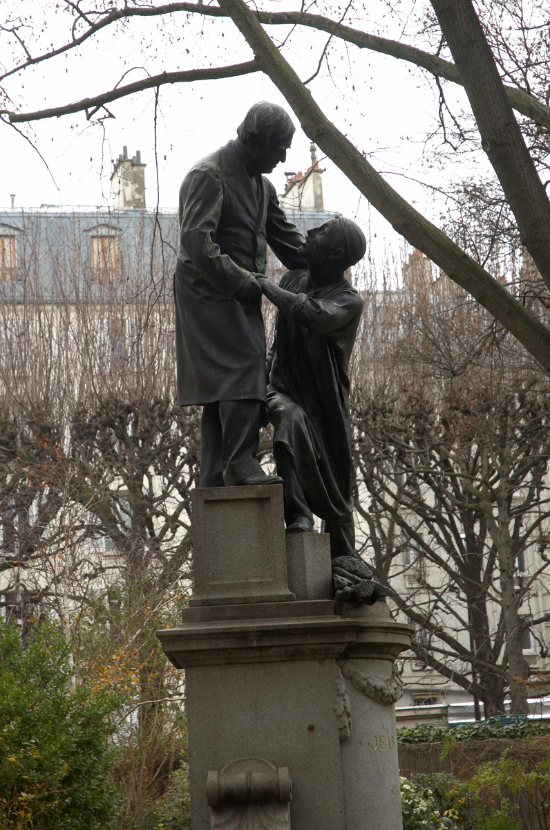 Jean Leclaire, Bronze de Aimé-Jules Dalou (1838-1902), sculpteur, Jean-Camille Formigé (1845-1926), architecte