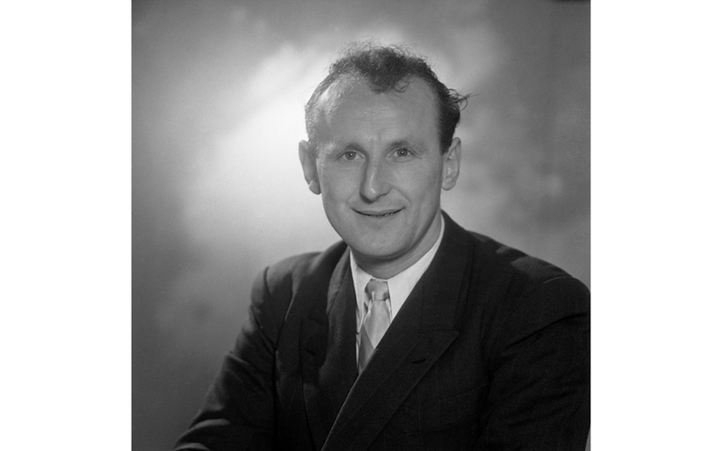 André Bourvil (1917-1970), acteur et chanteur français. Décembre 1946.