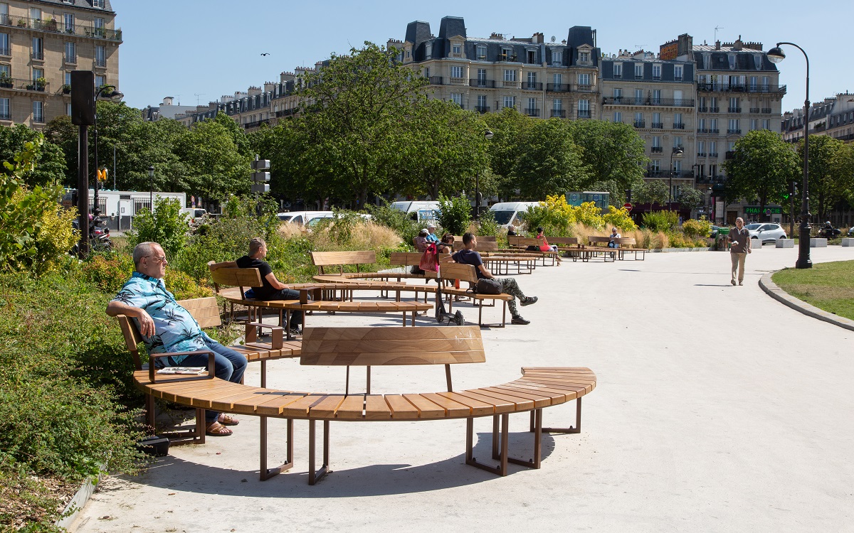 Plus d'espaces pour s'asseoir et se reposer