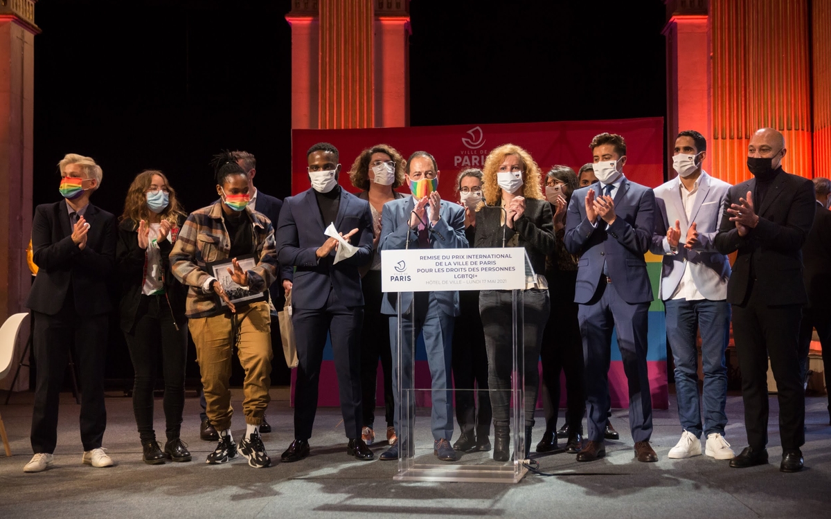 Remise du prix international de la Ville de Paris pour les droits de personnes LGBTQI+