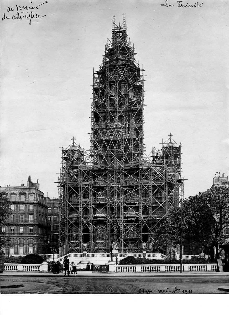 Eglise de la Sainte Trinité en 1921.