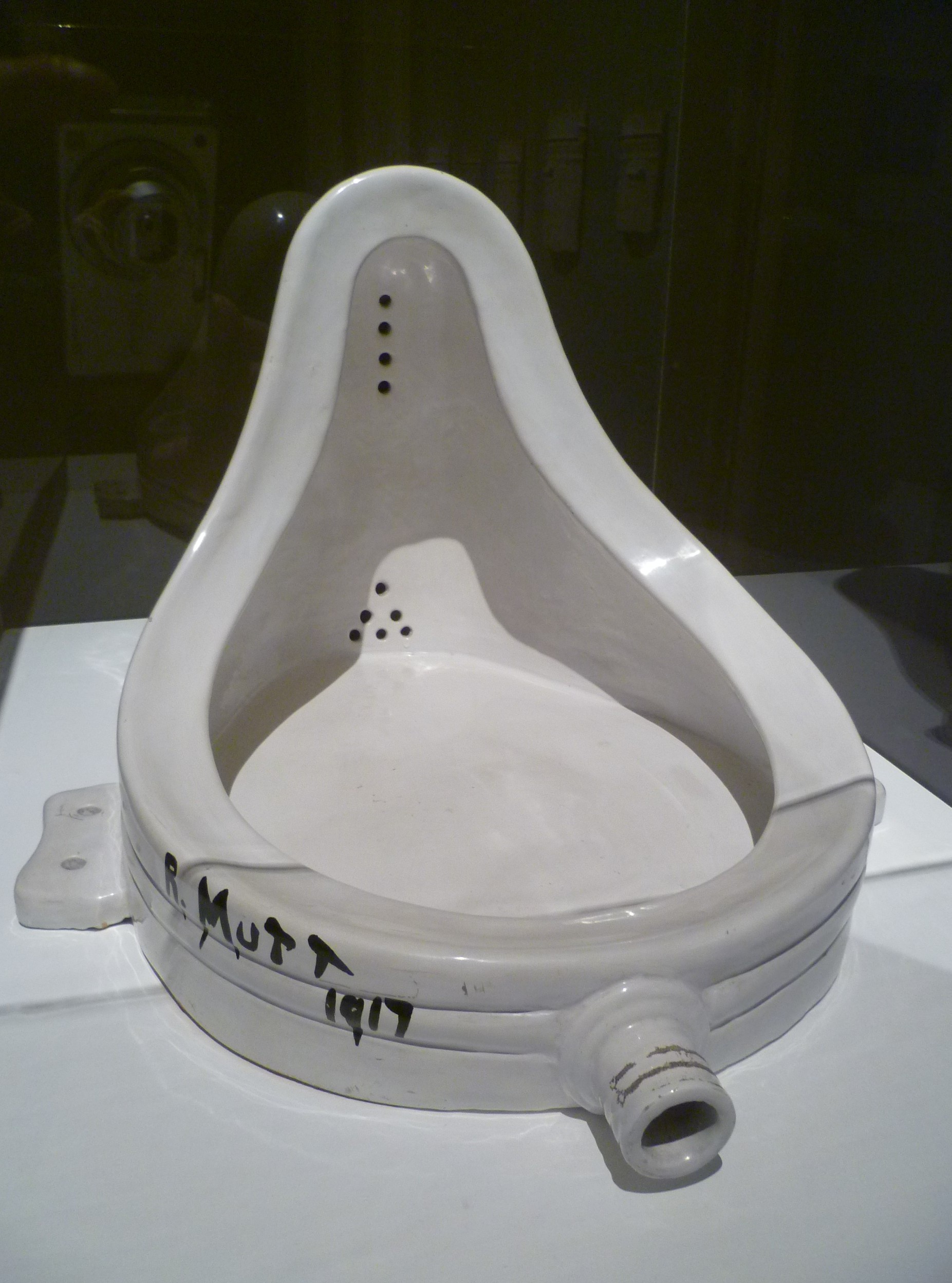 "Fontaine" de Marcel Duchamp.