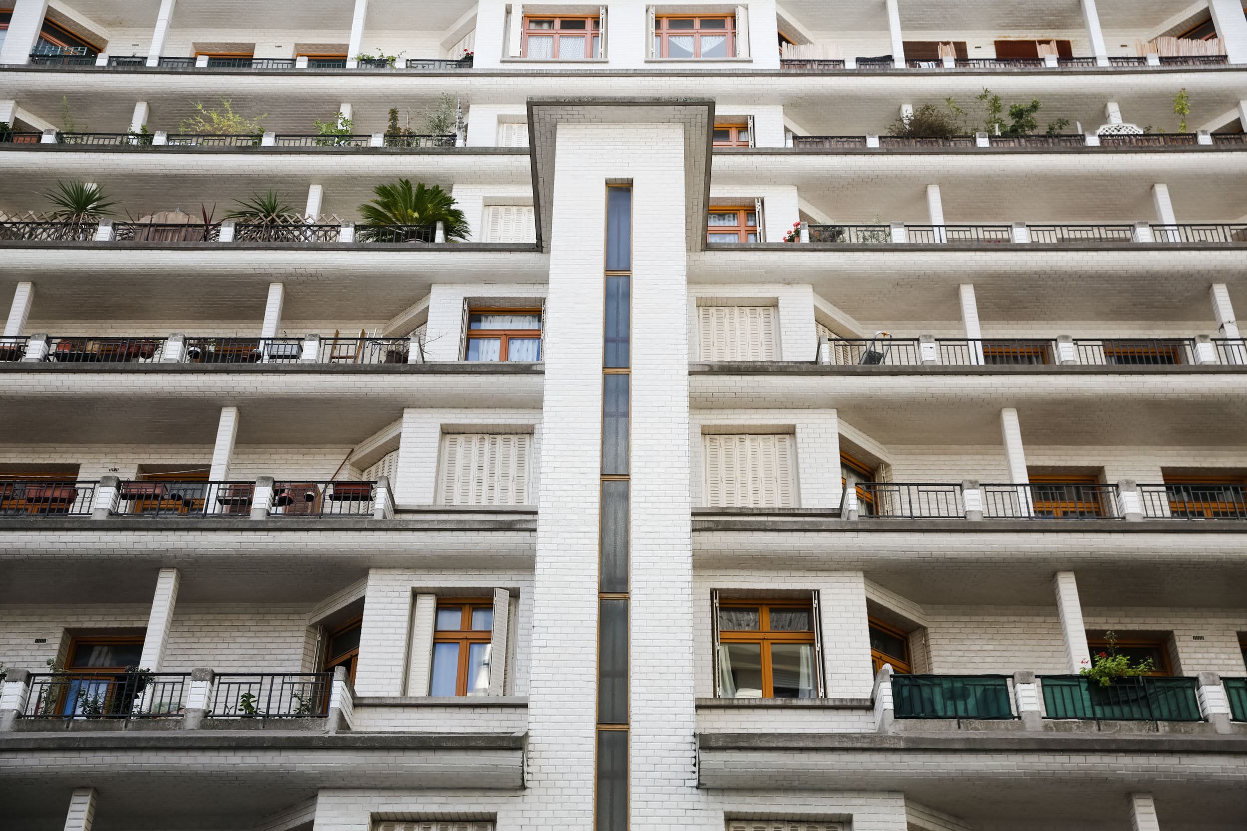 Immeuble des Amiraux  construit par Henri Sauvage entre 1922 et 1927.