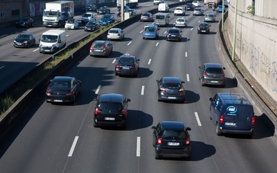 Des voitures sur le boulevard périphérique en 2019