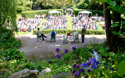 Public attending a show at the Théatre de Verdure