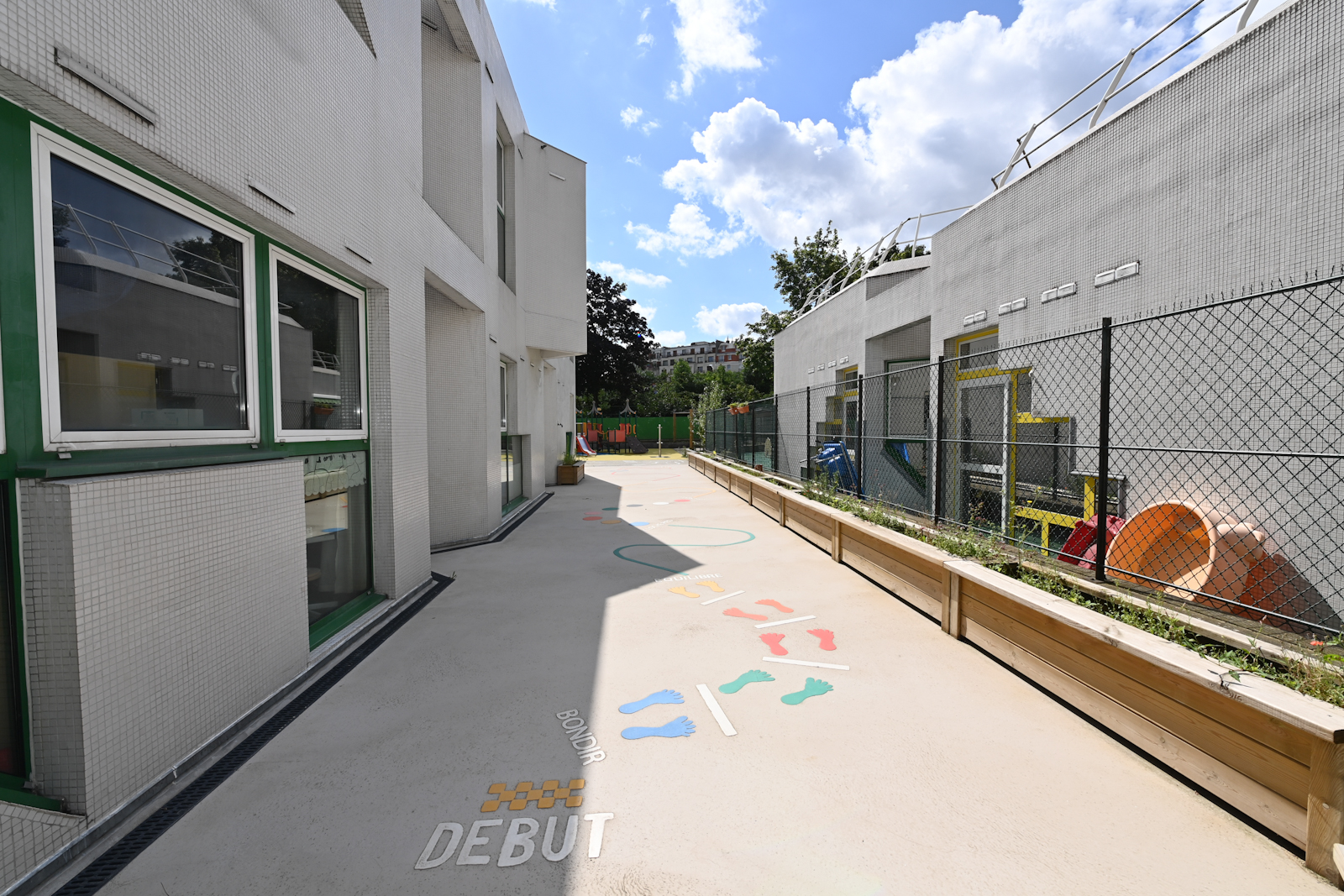 Cour Oasis Louis Viernes 17e