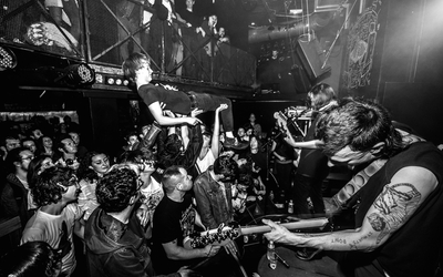Dilly-Dally-Supersonic-