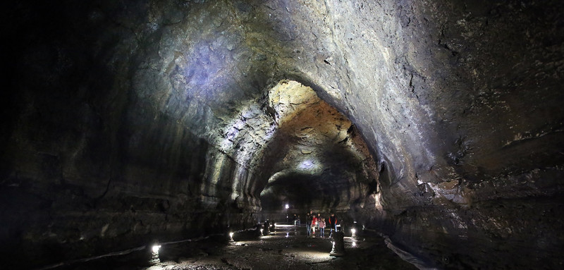 Manjang Cave