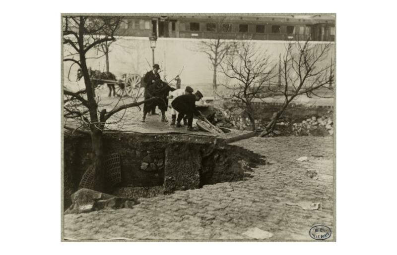 [Inondation. 1910. Paris.] Effondrement boulevard de Bercy