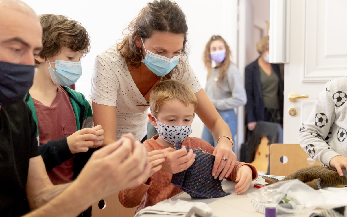 Atelier recycling à l'Académie du Climat 4e