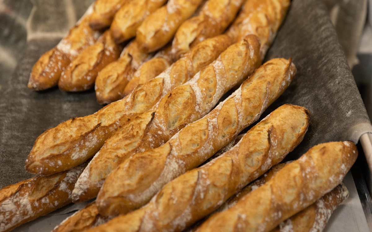 GIVBRO Baguette Pain Artificielle Déco - 35x6,7x5cm, Résine, Pour Gâteaux Ou Étagères