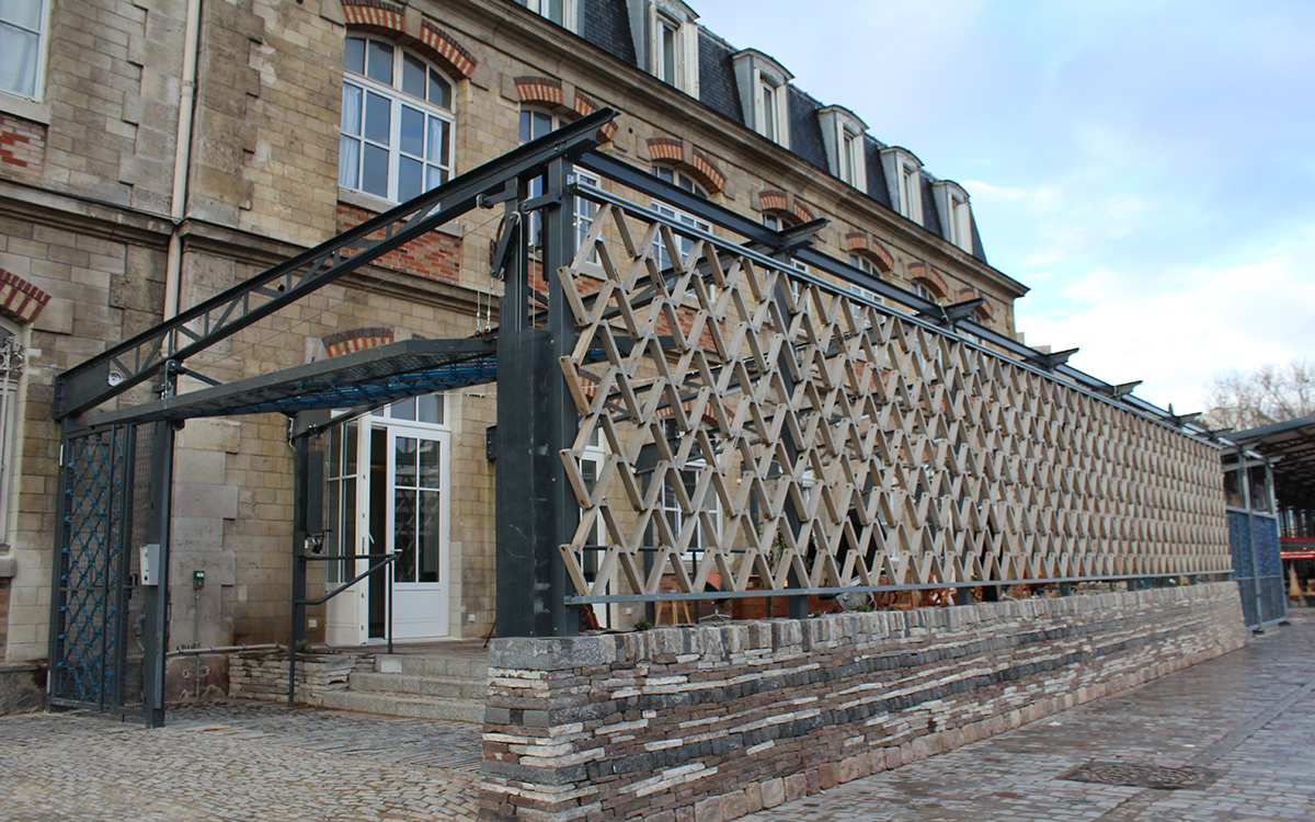 Terrasse à partir de poutrelles métalliques