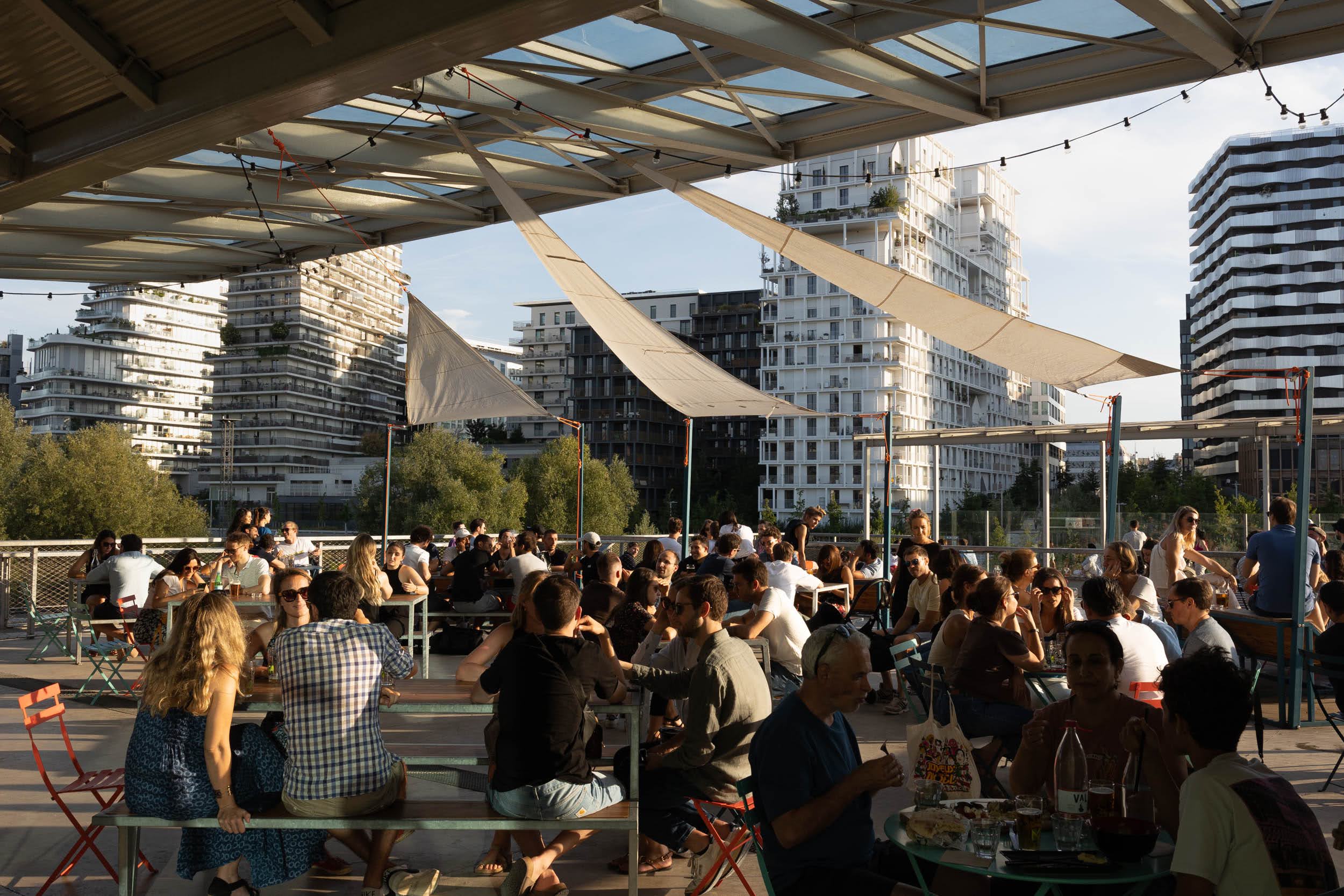 HOBA : food court dédié à l'alimentation durable (parc Clichy Batignolles Martin Luther King 17eHOBA : food court dédié à l'alimentation durable (parc Clichy Batignolles Martin Luther King 17e