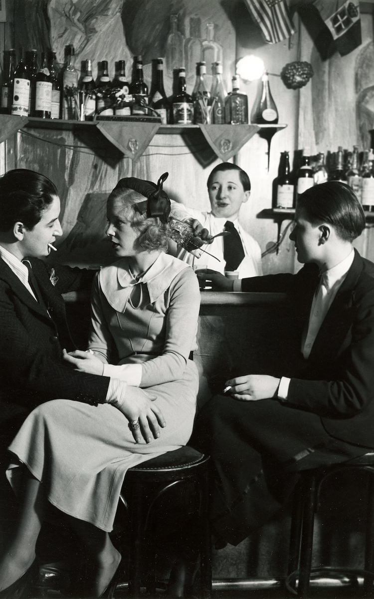 Brassaï, Boîte de nuit « Le Monocle », Paris 1933 