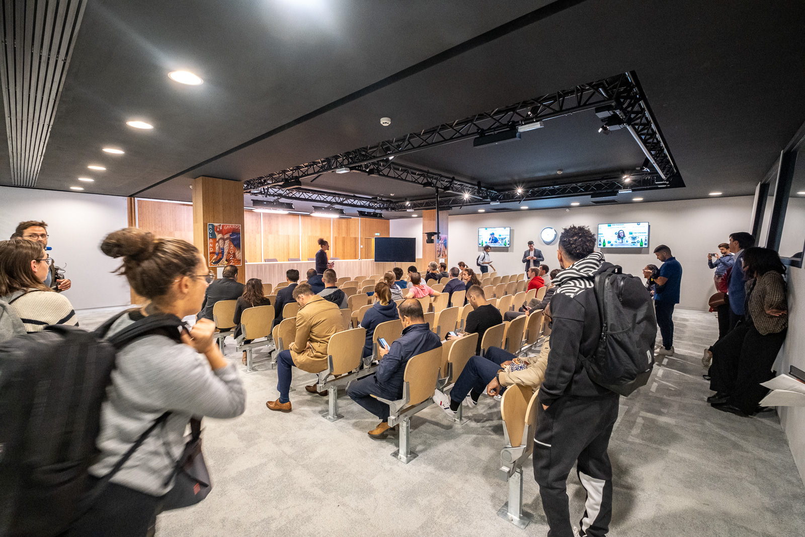 Tournée des sites olympiques et paralympiques, salle conférence de presse Rolland Garros