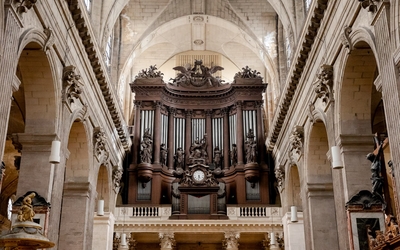 L'orgue de tribune de l'église Saint-Sulpice date de 1860 et a été construit par Aristide Cavaillé-Coll. 