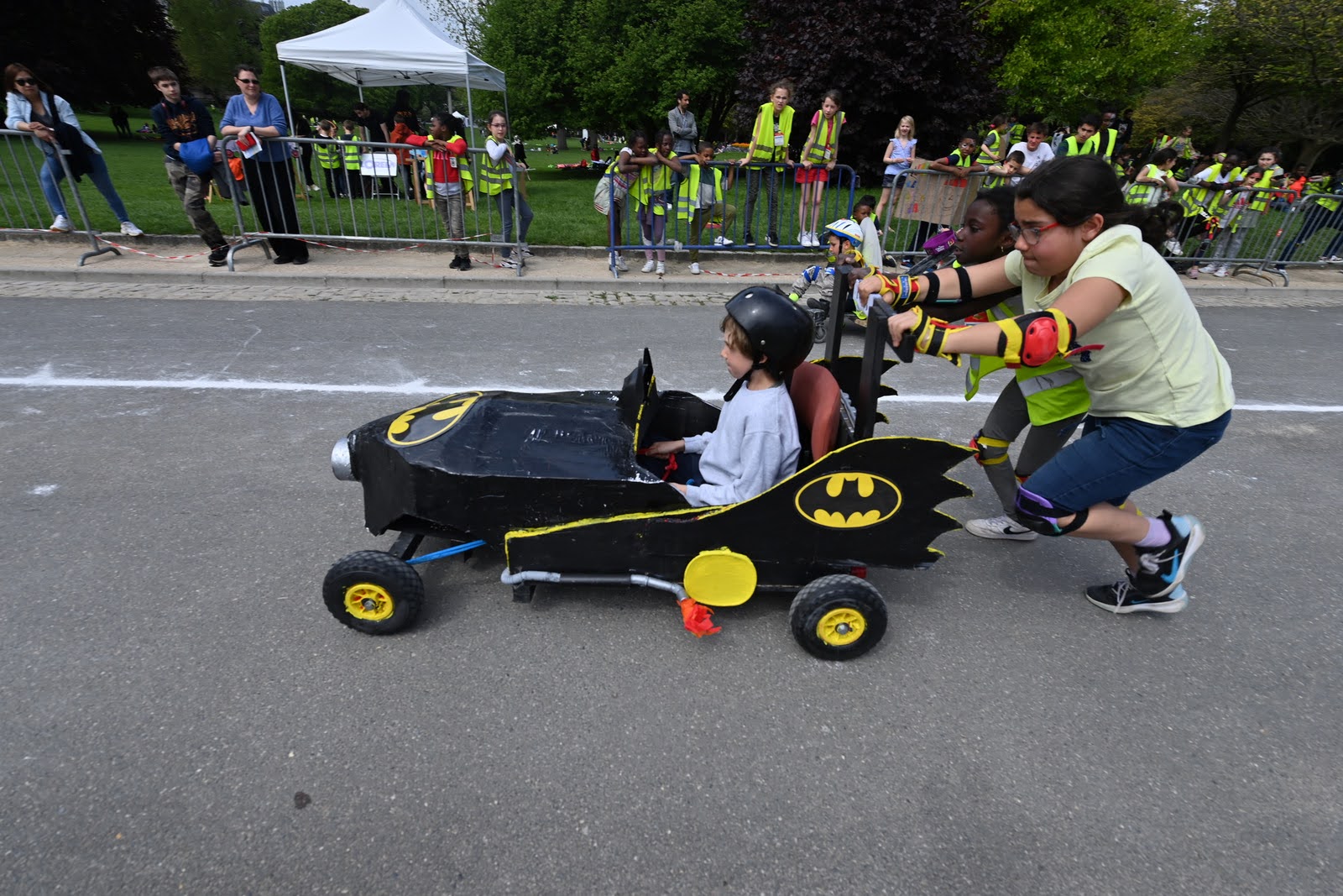 la course de voiture push car 