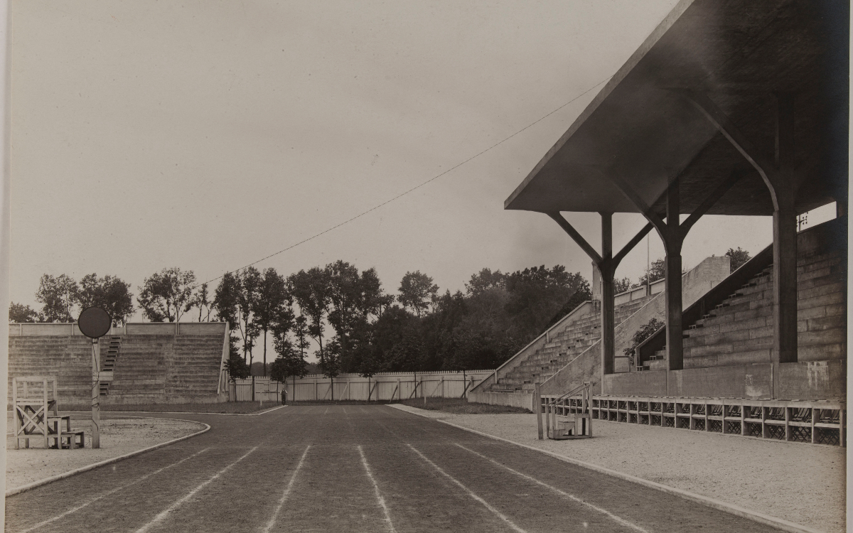 Stade Pershing 1925 / Bois de Vincennes. Tribunes et piste du stade Pershing, 12ème