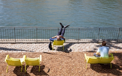 Moment de détente sur les berges de Seine 